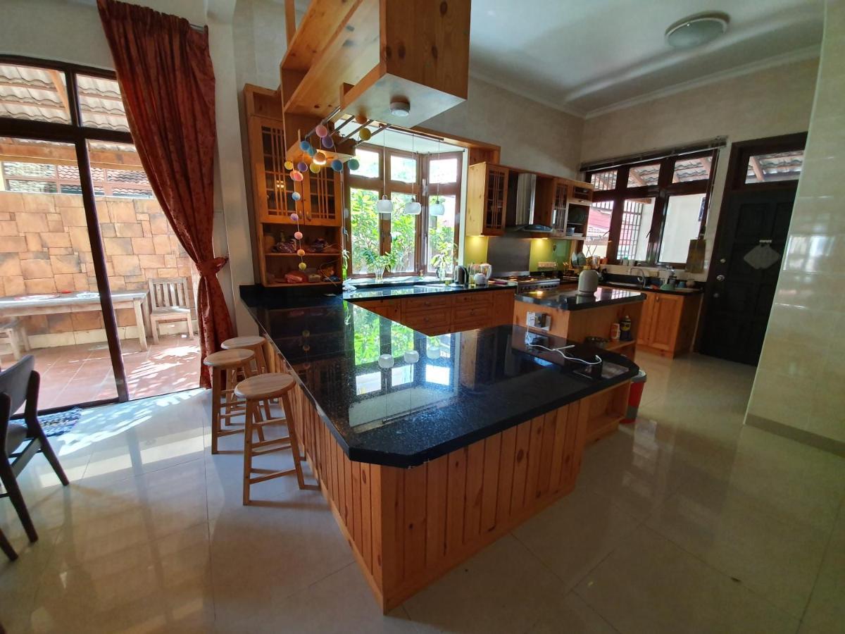 Eden Cosy Living Appartement Batu Feringgi Buitenkant foto